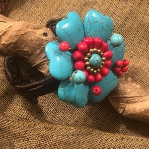 Coral and Turquoise/Howlite Bracelet ❣️